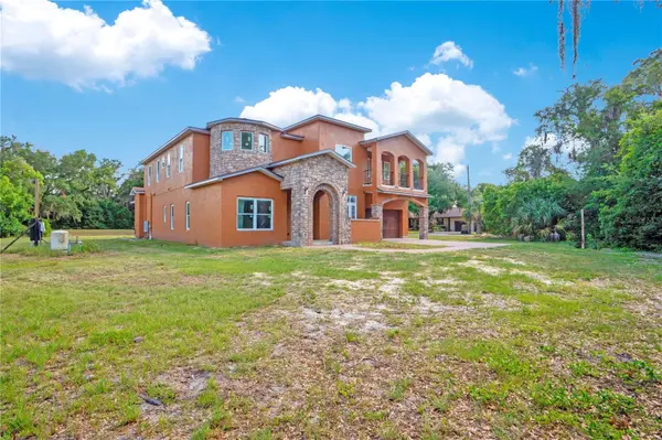 818 LAKE AGNES DR, Polk City, FL 33868
