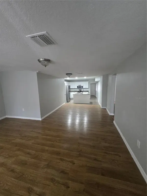 3905 E OSBORNE AVE, Tampa, FL 33610