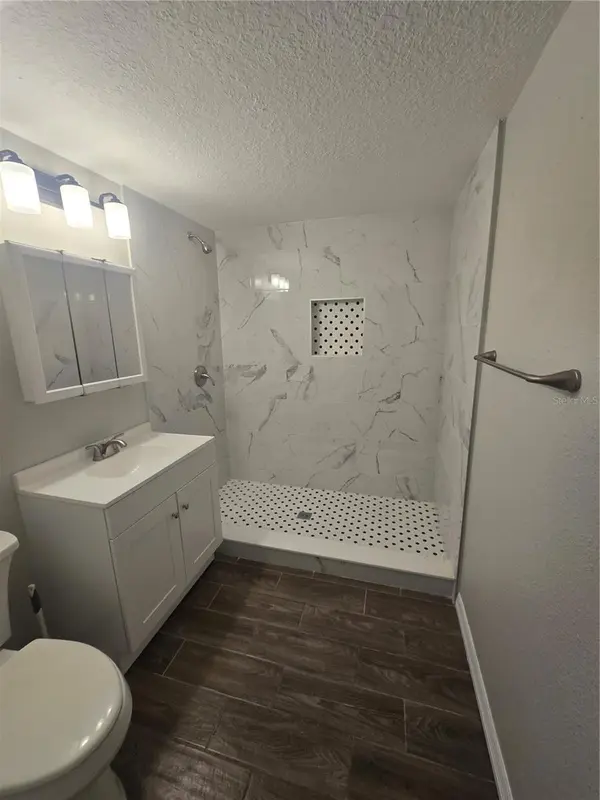 3905 E OSBORNE AVE, Tampa, FL 33610
