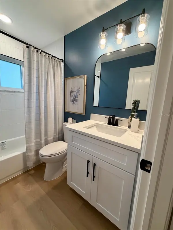9608 41ST ST N #2, Pinellas Park, FL 33782
