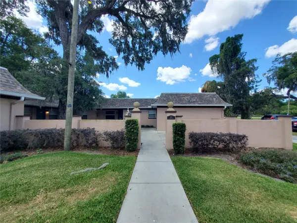 107 W CLAY AVE #4, Brandon, FL 33510