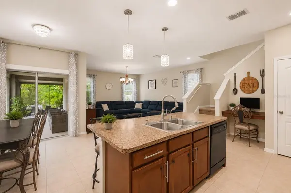 11334 VILLAS ON THE GREEN DR, Riverview, FL 33579