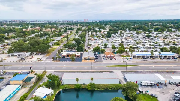 6581 SEMINOLE BLVD, Seminole, FL 33772