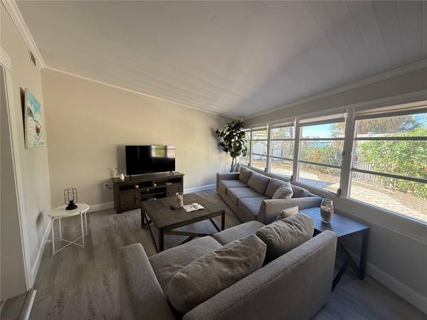 6407 1ST PALM PT, St Pete Beach, FL 33706