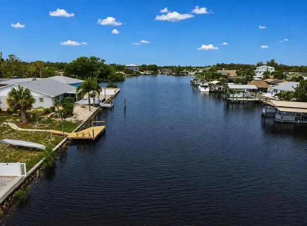 803 LEISEY CIR, Ruskin, FL 33570