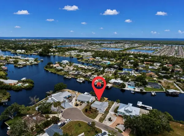 803 LEISEY CIR, Ruskin, FL 33570