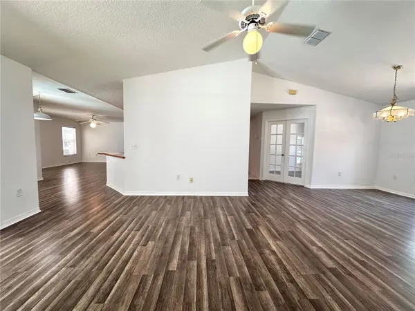 29439 SCHINNECOCK HILLS LN, San Antonio, FL 33576