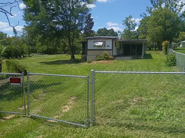 37247 NORTHSIDE DR, Zephyrhills, FL 33541