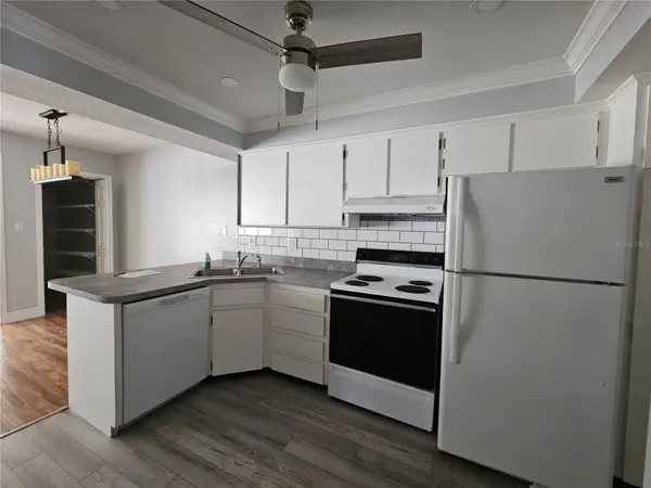 1655 S HIGHLAND AVE #B215, Clearwater, FL 33756
