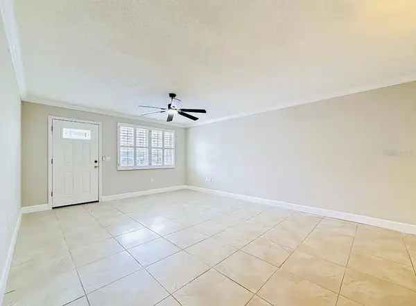 6025 SHORE BLVD S #106, Gulfport, FL 33707