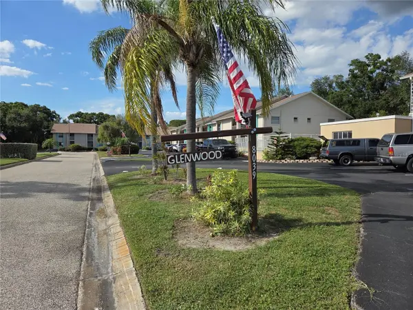 8039 GARDEN DR #109, Seminole, FL 33777