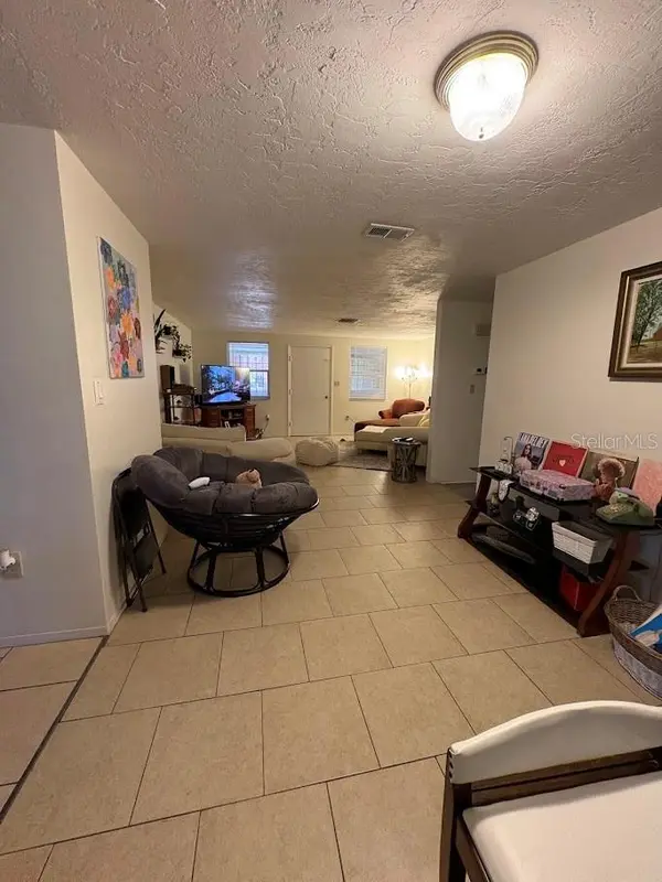 8220 FOX HOLLOW DR, Port Richey, FL 34668