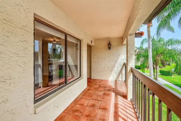 1801 E LAKE RD #10F, Palm Harbor, FL 34685