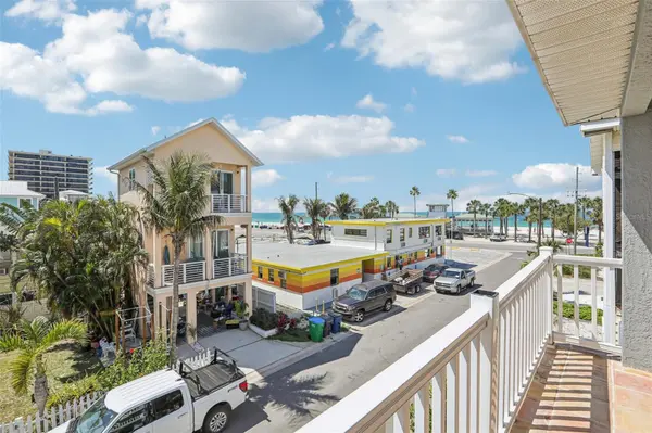 23 80TH AVE, Treasure Island, FL 33706
