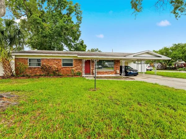 2109 W ERNA DR, Tampa, FL 33603