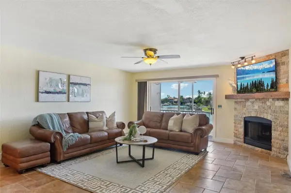 637 PINELLAS BAYWAY #105, Tierra Verde, FL 33715