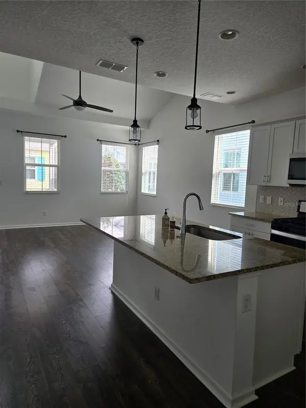 562 LANDSHARK BLVD, Daytona Beach, FL 32124