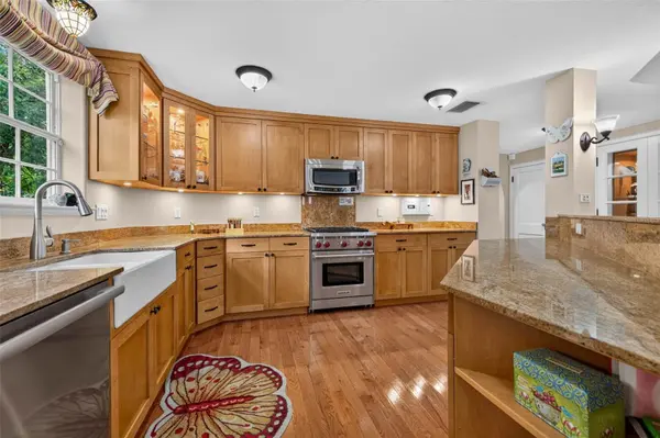 322 ROEBLING RD S, Belleair, FL 33756