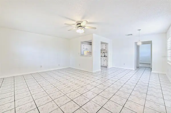 401 DORCHESTER PL #49, Sun City Center, FL 33573