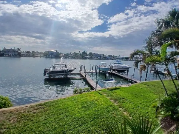 2505 BAY BLVD #1, Indian Rocks Beach, FL 33785