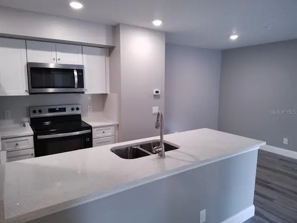 3024 PARKWAY BLVD #202, Kissimmee, FL 34747