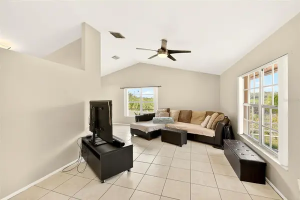 1400 CLUB DR, Tarpon Springs, FL 34689