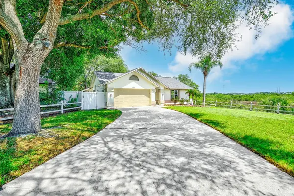 1400 CLUB DR, Tarpon Springs, FL 34689
