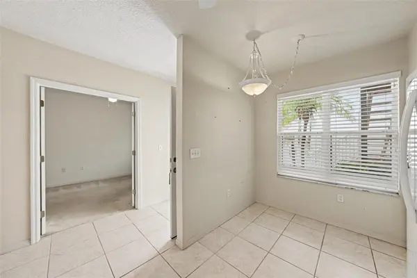 1400 WATER VIEW DR W #102, Largo, FL 33771