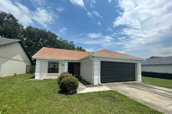 1723 TARAH TRACE DR, Brandon, FL 33510
