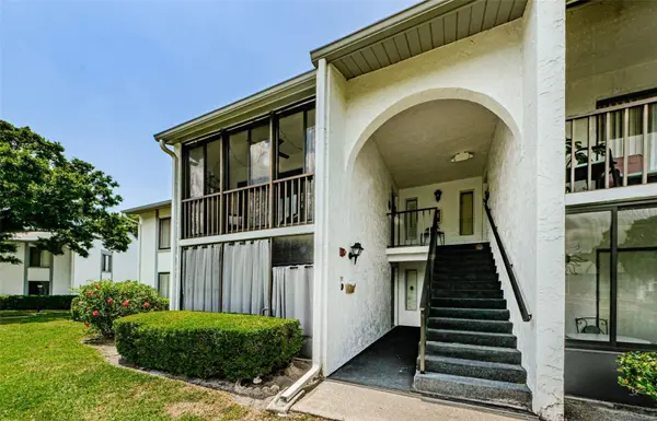 1151 PINE RIDGE CIR W #F1, Tarpon Springs, FL 34688