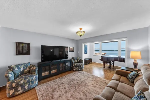 622 EDGEWATER DR #823, Dunedin, FL 34698