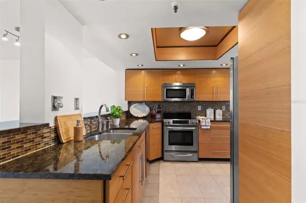201 W LAUREL ST #907, Tampa, FL 33602
