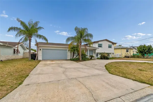 8722 HICKORYWOOD LN, Tampa, FL 33615