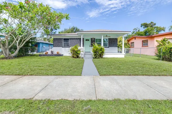 2325 HIGHLAND ST S, St Petersburg, FL 33705