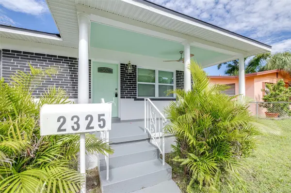 2325 HIGHLAND ST S, St Petersburg, FL 33705