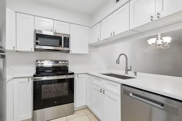 723 83RD AVE N #104, St Petersburg, FL 33702