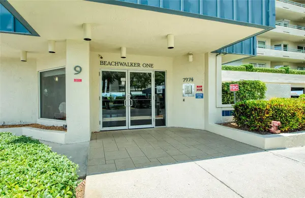7974 SAILBOAT KEY BLVD S #301, South Pasadena, FL 33707
