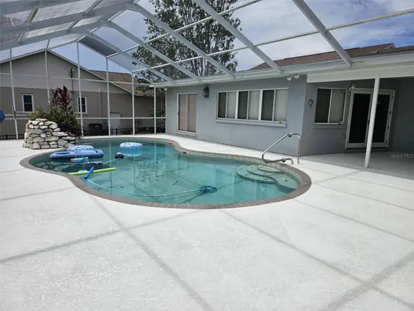 2210 BAYOU DR, Holiday, FL 34691
