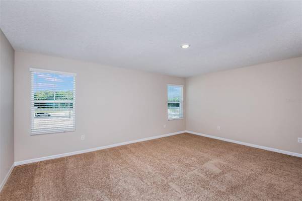 33647 NOBLE CREEK PL, Dade City, FL 33525