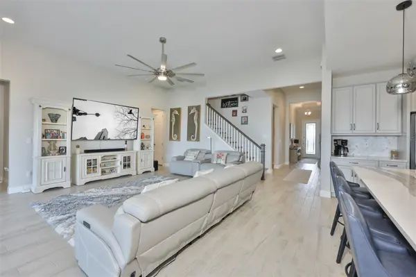 5379 EVERLONG DR, Apollo Beach, FL 33572