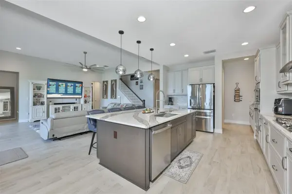 5379 EVERLONG DR, Apollo Beach, FL 33572