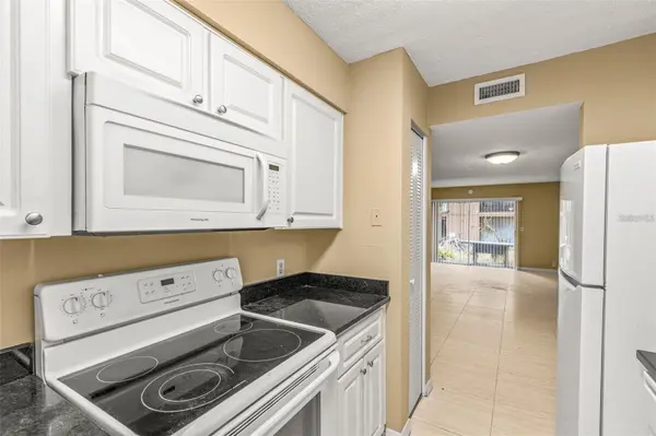 7510 PRESLEY PL #98-A, Tampa, FL 33617