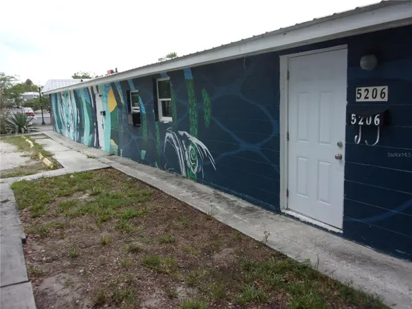 5206 7TH ST, Zephyrhills, FL 33542