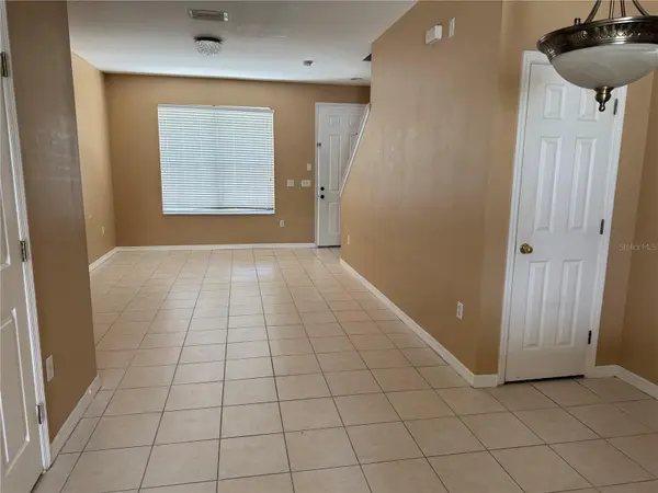 11517 DECLARATION DR, Tampa, FL 33635