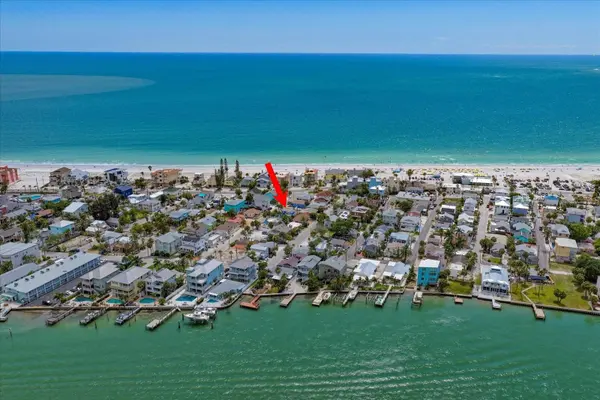 122 87TH AVE, Treasure Island, FL 33706