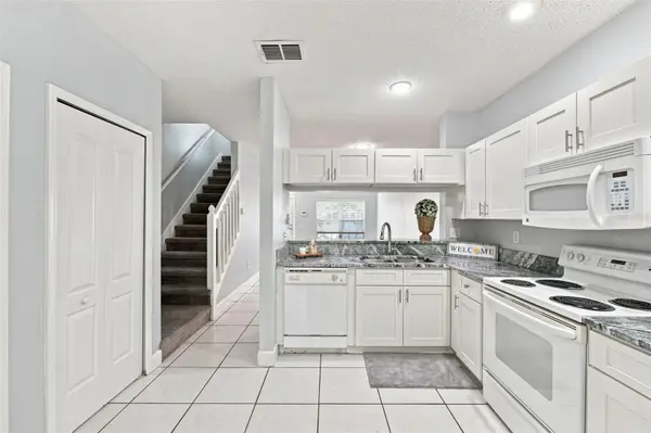 29924 PLAYA DEL REY LN, Wesley Chapel, FL 33543