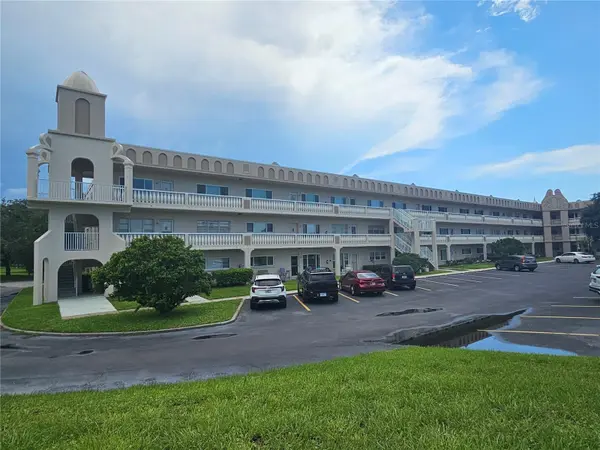 2284 PHILIPPINE DR #39, Clearwater, FL 33763