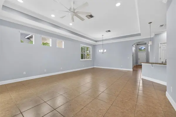 712 CHIPPER DR, Sun City Center, FL 33573