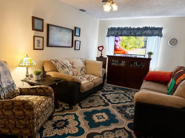 5405 1ST ST NE, St Petersburg, FL 33703