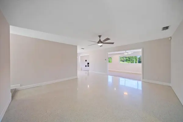 1163 60TH AVE S, St Petersburg, FL 33705